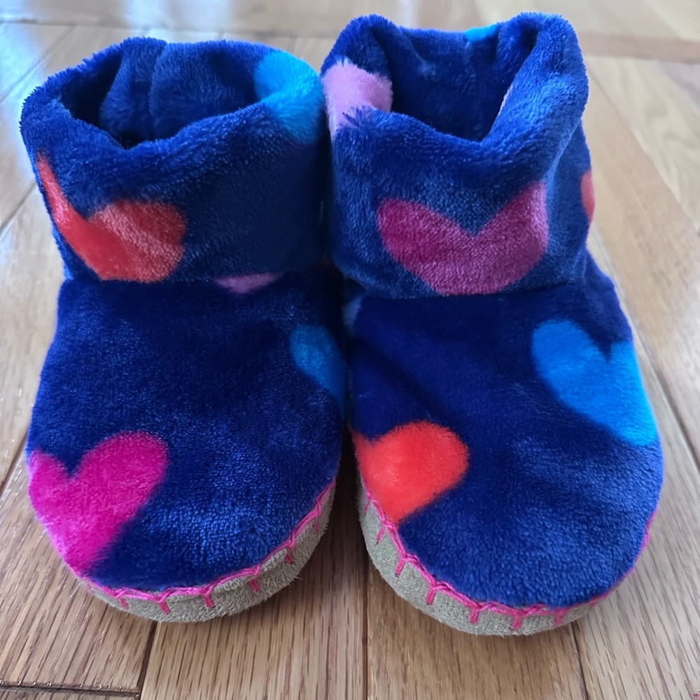 Hatley Toddler Girls Fuzzy Fleece Slippers, Size M (8-10)